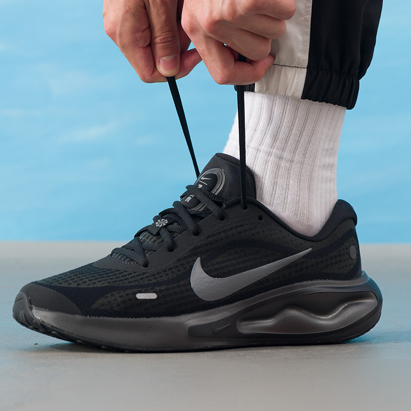 Nike Men's Shoes Journey Run S - Men Shoes Nike のレビューと価格