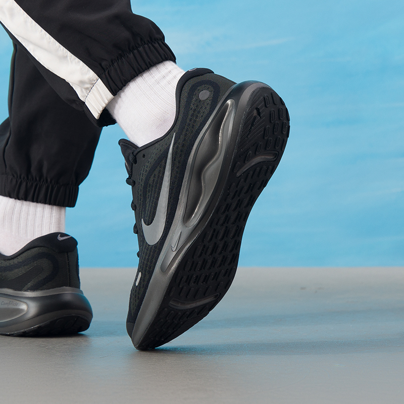 Nike Men's Shoes Journey Run S - Men Shoes Nike のレビューと価格