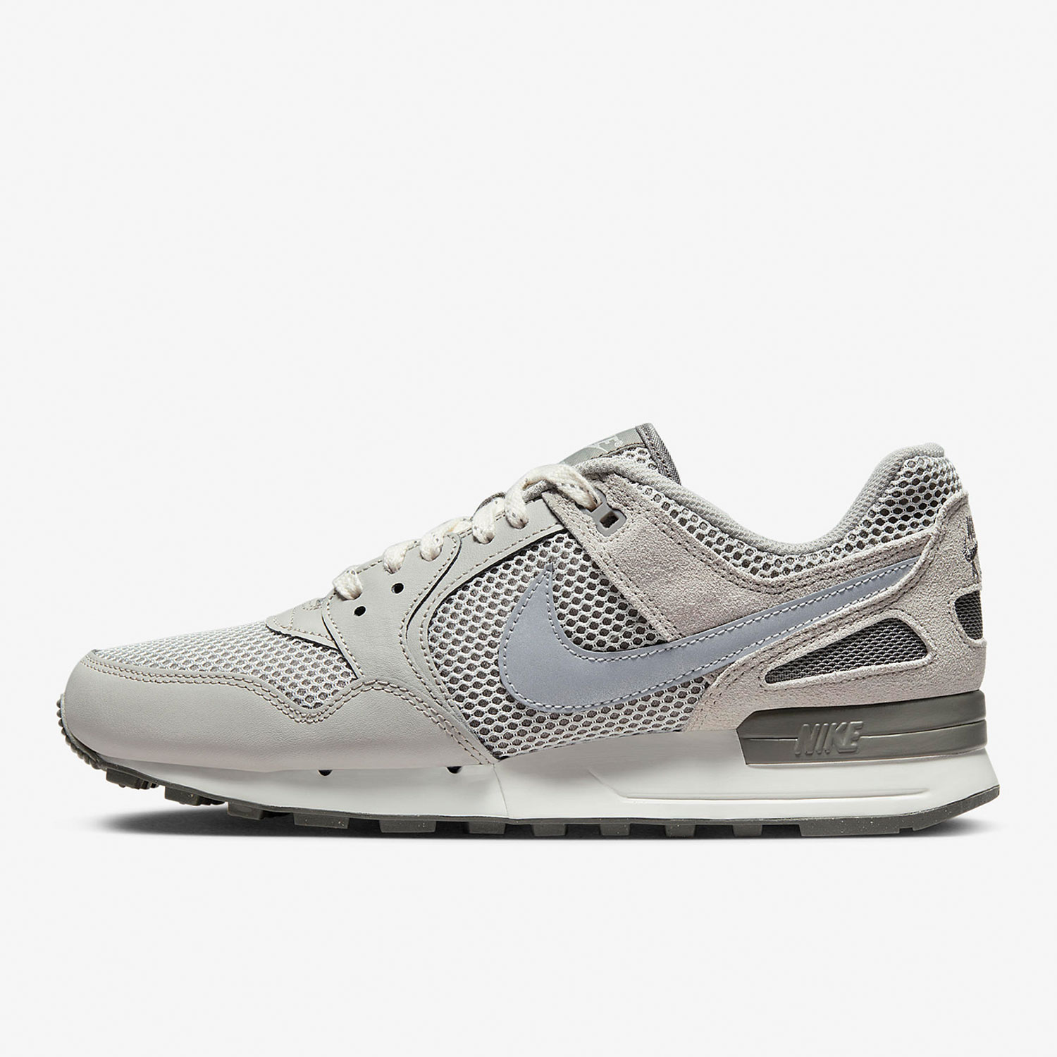 Nike Official Genuine Air Pega - Men Shoes Nike のレビューと価格