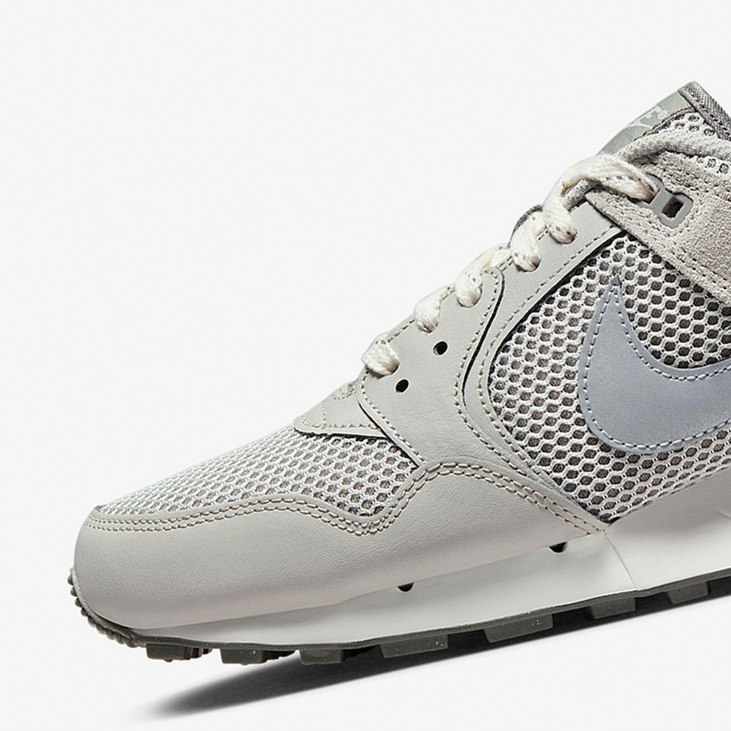 Nike Official Genuine Air Pega - Men Shoes Nike のレビューと価格
