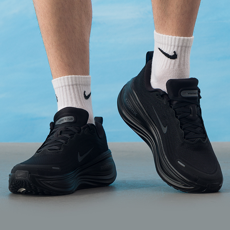 Nike Men's Shoes Vomero Plus S - Men Shoes Nike のレビューと価格