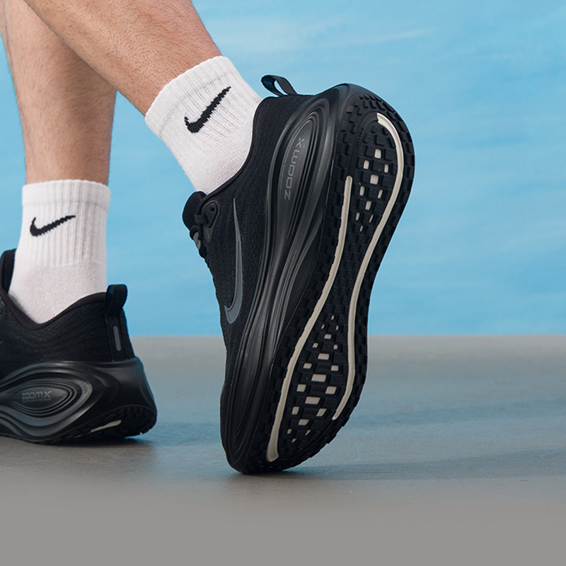 Nike Men's Shoes Vomero Plus S - Men Shoes Nike のレビューと価格