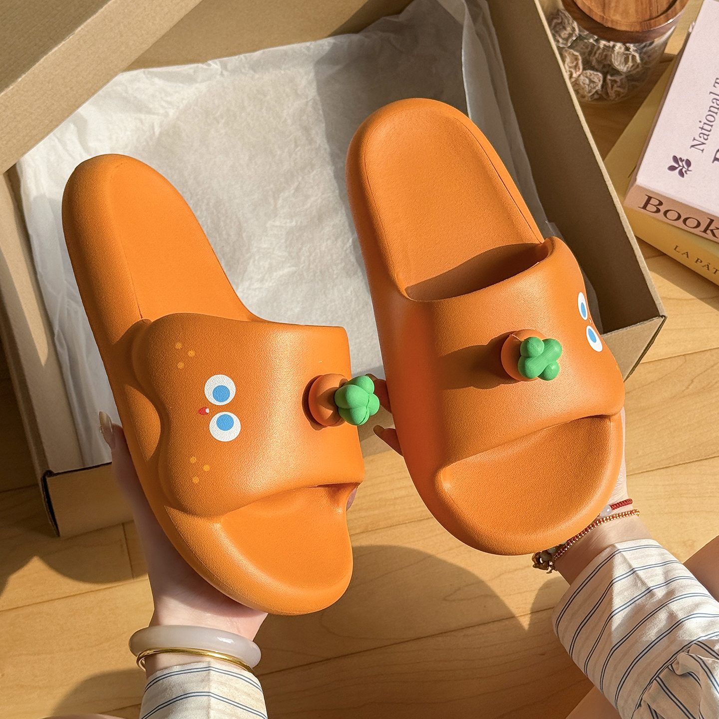 SHAJI Women Cute Pineapple Clo - Men Shoes On Cloud のレビューと価格